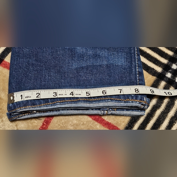 Womens ROCK & REPUBLIC "Kassandra" Dark Distressed Denim Jeans size 10 (30x30) - Picture 6 of 15